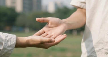 How To Ask For Help From People Who Don't Know You