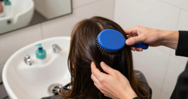 A Veteran Hairstylist And Scalp Expert On The 'Right' Way To Wash Your Hair